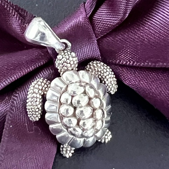 LAGOS Jewelry - Lagos Rare Wonders Sea Turtle pendant